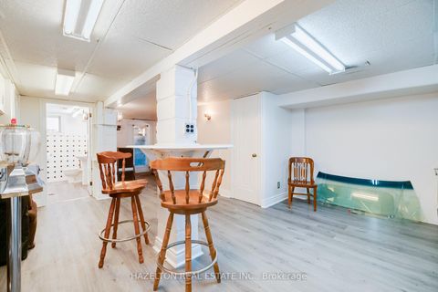 Photo 31 at 930 Eglinton Avenue E, Leaside, Toronto