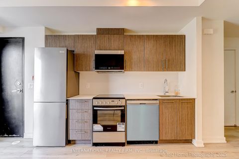 Photo 5 at 12 - 851 Sheppard Avenue W, Clanton Park, Toronto