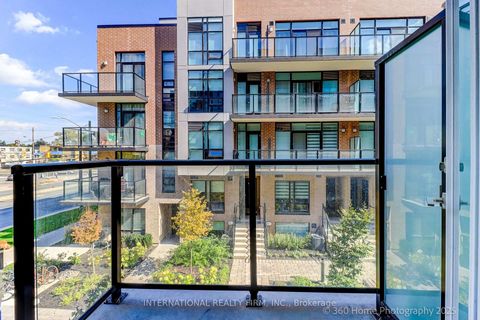 Photo 21 at 12 - 851 Sheppard Avenue W, Clanton Park, Toronto