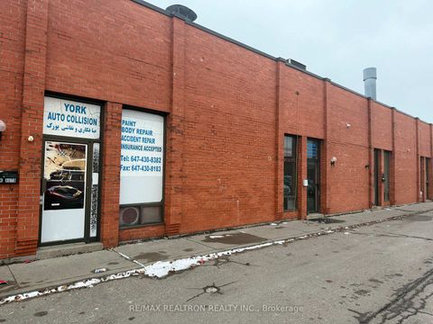 Photo 1 at 132-134 Limestone Crescent, York University Heights, Toronto