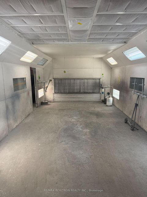 Photo 15 at 132-134 Limestone Crescent, York University Heights, Toronto