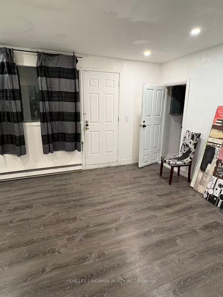 Photo 5 at 43 Courville Coach Way, Pleasant View, Toronto