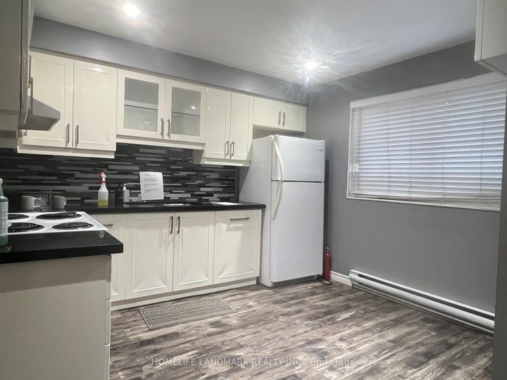 Photo 7 at 43 Courville Coach Way, Pleasant View, Toronto