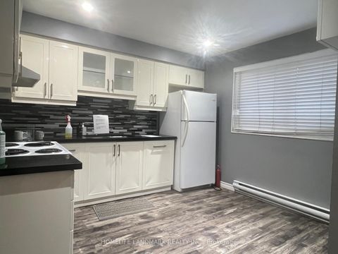 Photo 7 at 43 Courville Coachway Way, Pleasant View, Toronto