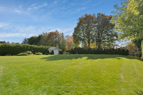 Photo 19 at 27 Cain Court, Nobleton, King