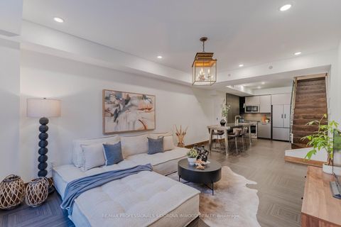 Photo 2 at 30 - 3 Elsie Lane, Junction, Toronto