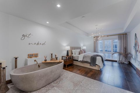 Photo 12 at 30 - 3 Elsie Lane, Junction, Toronto