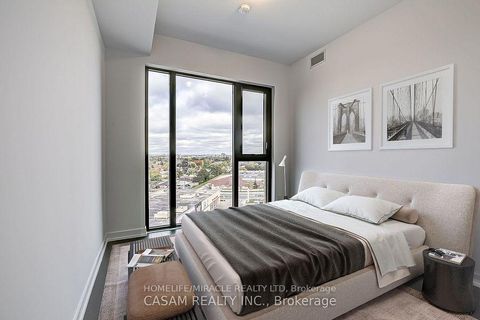 Photo 3 at 923 - 2799 Kingston Road, Cliffcrest, Toronto