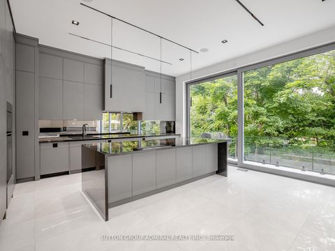 Photo 12 at 157 Old Forest Hill Road, Forest Hill North, Toronto