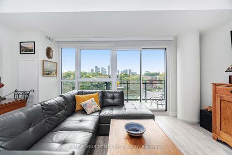 Photo 9 at 512 - 1 Neighbourhood Lane, Queensway, Toronto