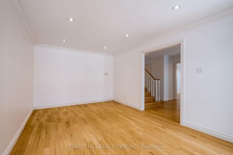 Photo 2 at 427 Mathews Court, Glenway Estates, Newmarket