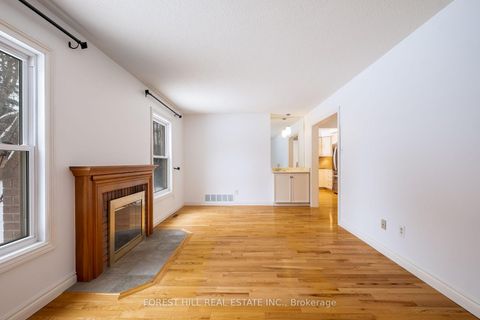 Photo 7 at 427 Mathews Court, Glenway Estates, Newmarket