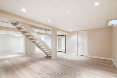 Photo 18 at 427 Mathews Court, Glenway Estates, Newmarket