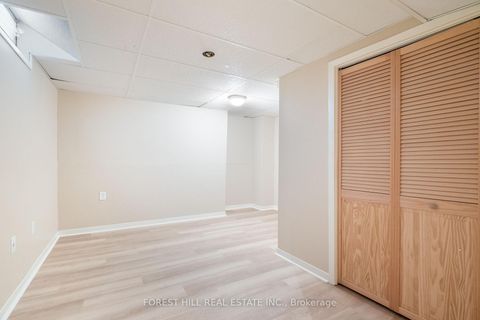 Photo 19 at 427 Mathews Court, Glenway Estates, Newmarket