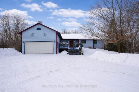 Photo 2 at 25222 Park Road, Sutton & Jackson's Point, Georgina