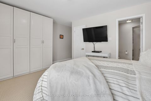 Photo 10 at 25222 Park Road, Sutton & Jackson's Point, Georgina