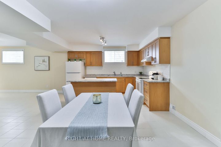 Photo 27 at 459 Maple Leaf Drive, Maple Leaf, Toronto