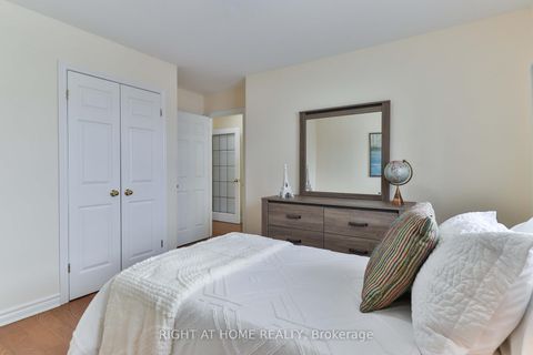 Photo 21 at 459 Maple Leaf Drive, Maple Leaf, Toronto