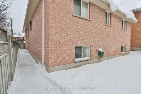Photo 34 at 459 Maple Leaf Drive, Maple Leaf, Toronto
