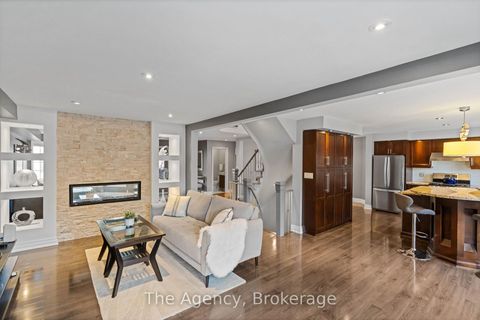 Photo 12 at 7 Higgin Court, Edgehill Drive, Barrie