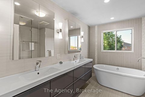 Photo 19 at 7 Higgin Court, Edgehill Drive, Barrie