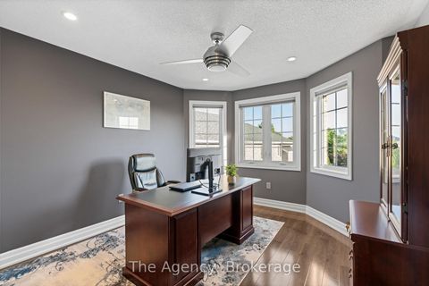 Photo 20 at 7 Higgin Court, Edgehill Drive, Barrie