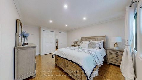 Photo 17 at 25 Sandusky Crescent, Aurora Highlands, Aurora