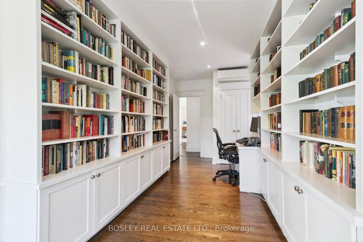 Photo 7 at 52 Rowanwood Avenue, Moore Park, Toronto