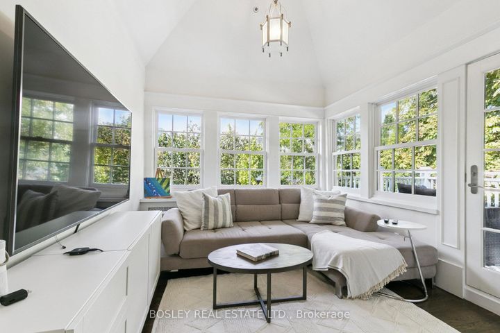 Photo 10 at 52 Rowanwood Avenue, Moore Park, Toronto