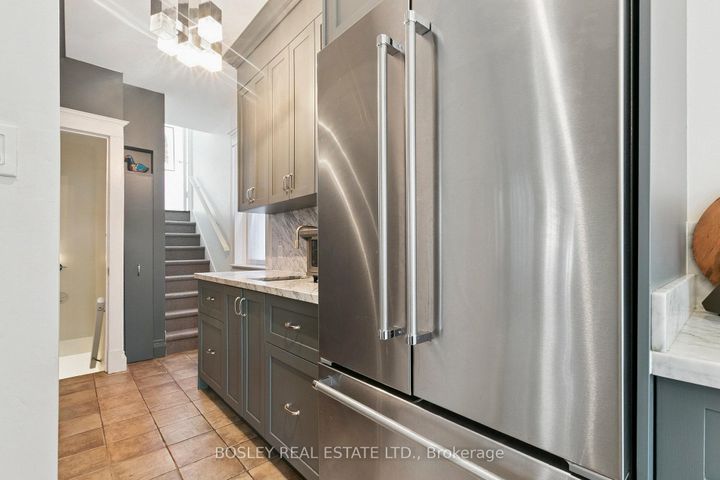 Photo 13 at 52 Rowanwood Avenue, Moore Park, Toronto