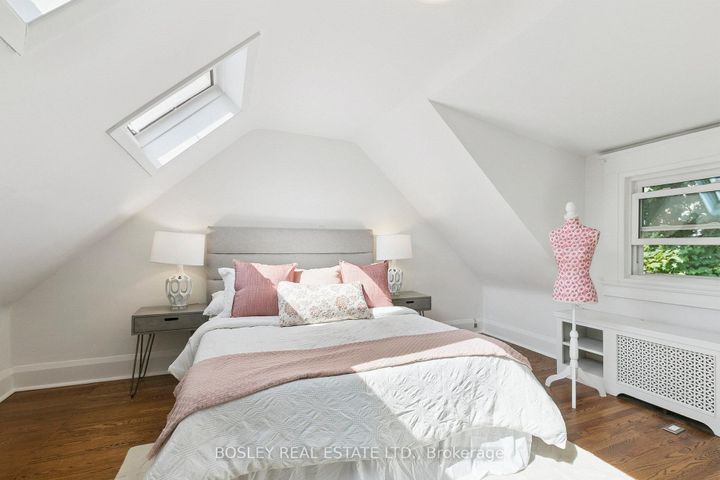 Photo 22 at 52 Rowanwood Avenue, Moore Park, Toronto