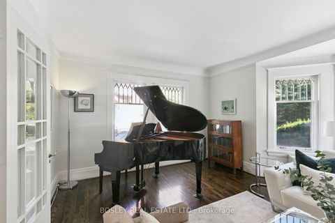 Photo 6 at 52 Rowanwood Avenue, Moore Park, Toronto