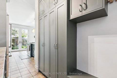 Photo 11 at 52 Rowanwood Avenue, Moore Park, Toronto