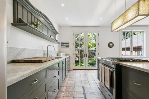 Photo 14 at 52 Rowanwood Avenue, Moore Park, Toronto