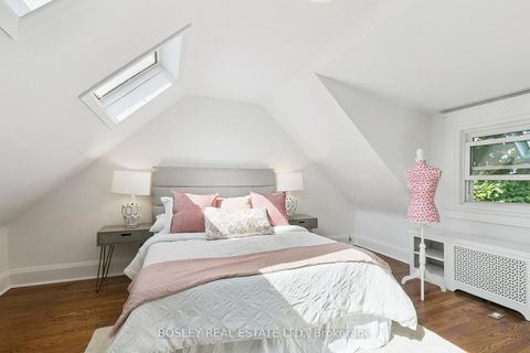 Photo 22 at 52 Rowanwood Avenue, Moore Park, Toronto