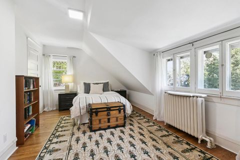 Photo 25 at 52 Rowanwood Avenue, Moore Park, Toronto