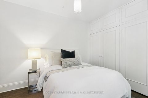 Photo 33 at 52 Rowanwood Avenue, Moore Park, Toronto