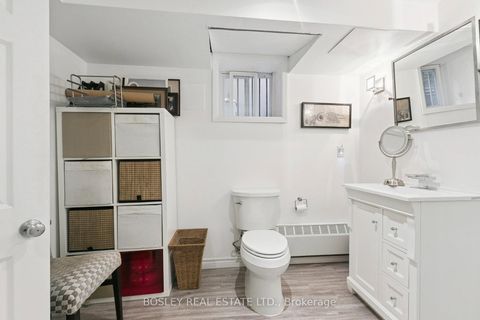 Photo 42 at 52 Rowanwood Avenue, Moore Park, Toronto