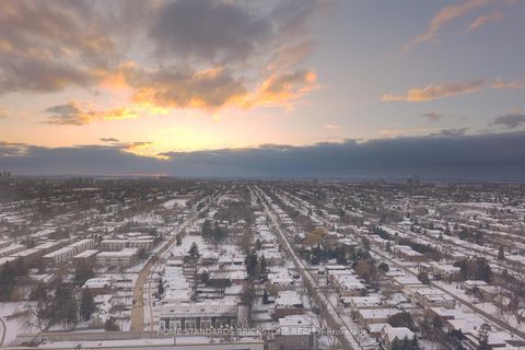 Photo 1 at Ph503 - 75 Canterbury Place, Willowdale West, Toronto