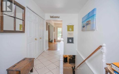 Photo 4 at 13 Jane Crescent, Allandale Heights, Barrie