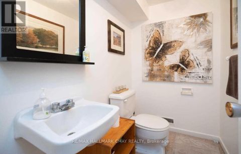 Photo 7 at 13 Jane Crescent, Allandale Heights, Barrie