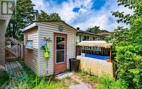 Photo 10 at 13 Jane Crescent, Allandale Heights, Barrie