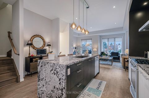 Photo 7 at 12 Genuine Lane, Doncrest, Richmond Hill