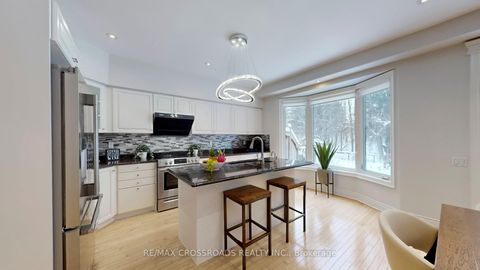 Photo 8 at 93 Westbury Court, Westbrook, Richmond Hill