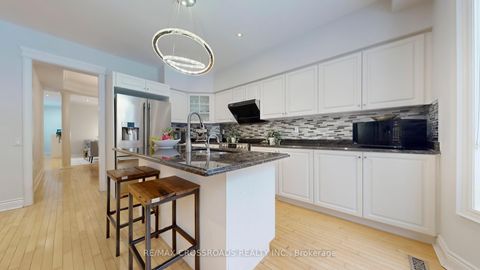 Photo 9 at 93 Westbury Court, Westbrook, Richmond Hill