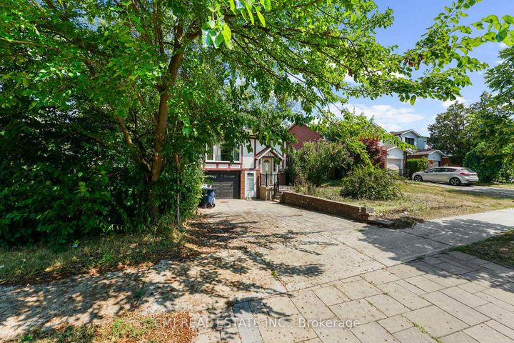 Photo 0 at 50 Apache Trail, Pleasant View, Toronto