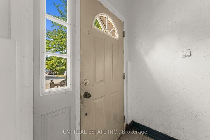 Photo 3 at 50 Apache Trail, Pleasant View, Toronto