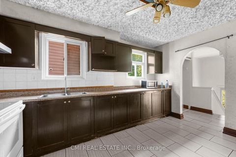 Photo 21 at 50 Apache Trail, Pleasant View, Toronto