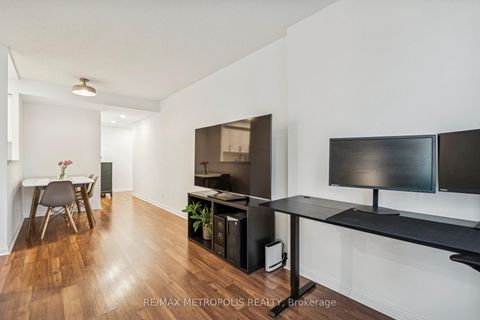 Photo 10 at 1911 - 8 Lee Centre Drive, Woburn, Toronto