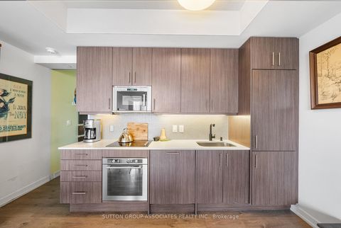 Photo 9 at 1521 - 297 College Street, Chinatown, Toronto